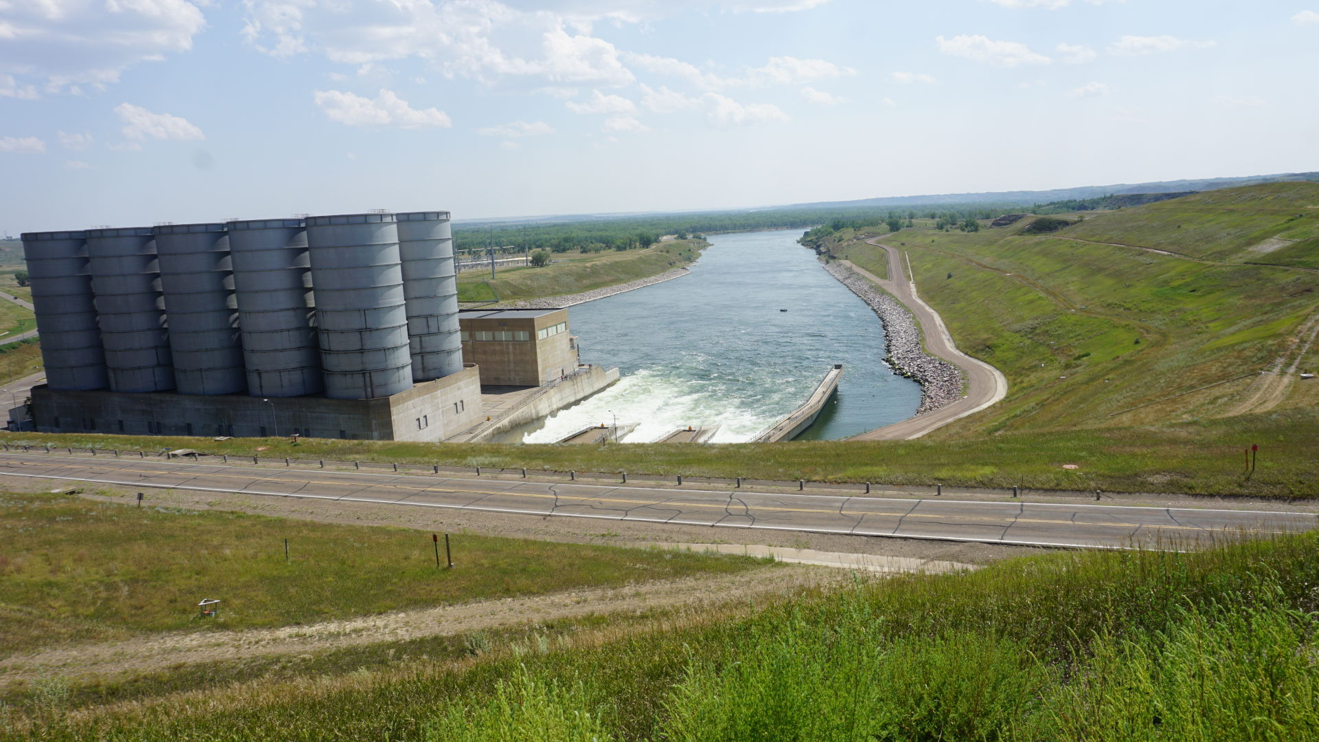 RELEASING ALOT OF WATER AT GARRISON DAM
